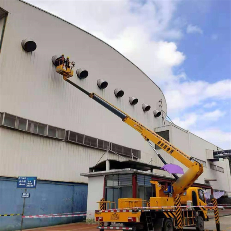 盱眙县高空作业车出租服务：专业广告牌安装解决方案