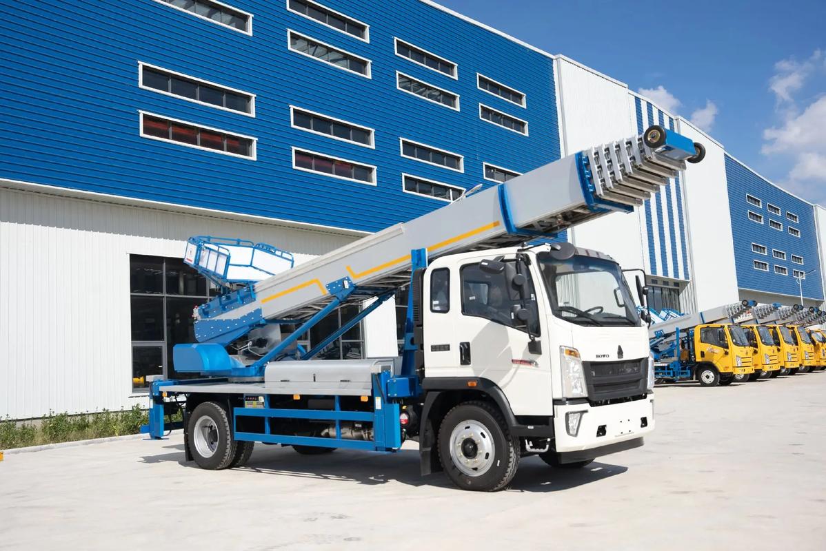 盱眙县出租云梯车高空作业车 建筑垃圾搬运